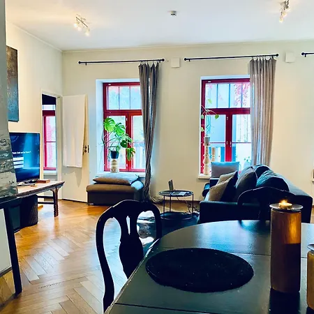 Apartament Stylish Aprtm W Parking