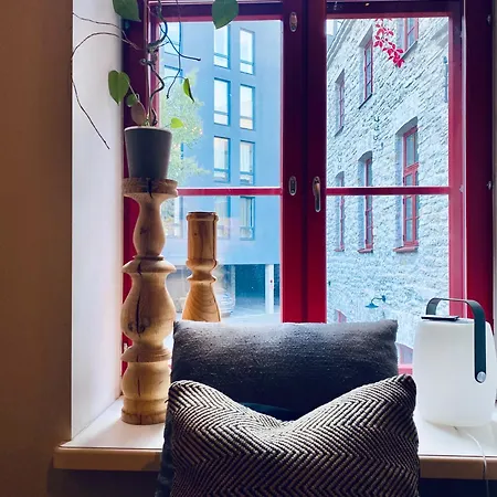 Stylish Aprtm W Parking Apartament *